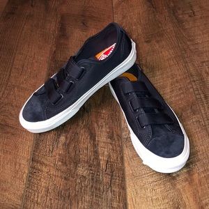 Velcro Vans size 9
